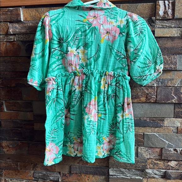 Green and Pink Casual Dress with Floral Patterns - Picture 6 of 7